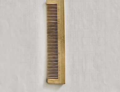 LƯỢC TRE